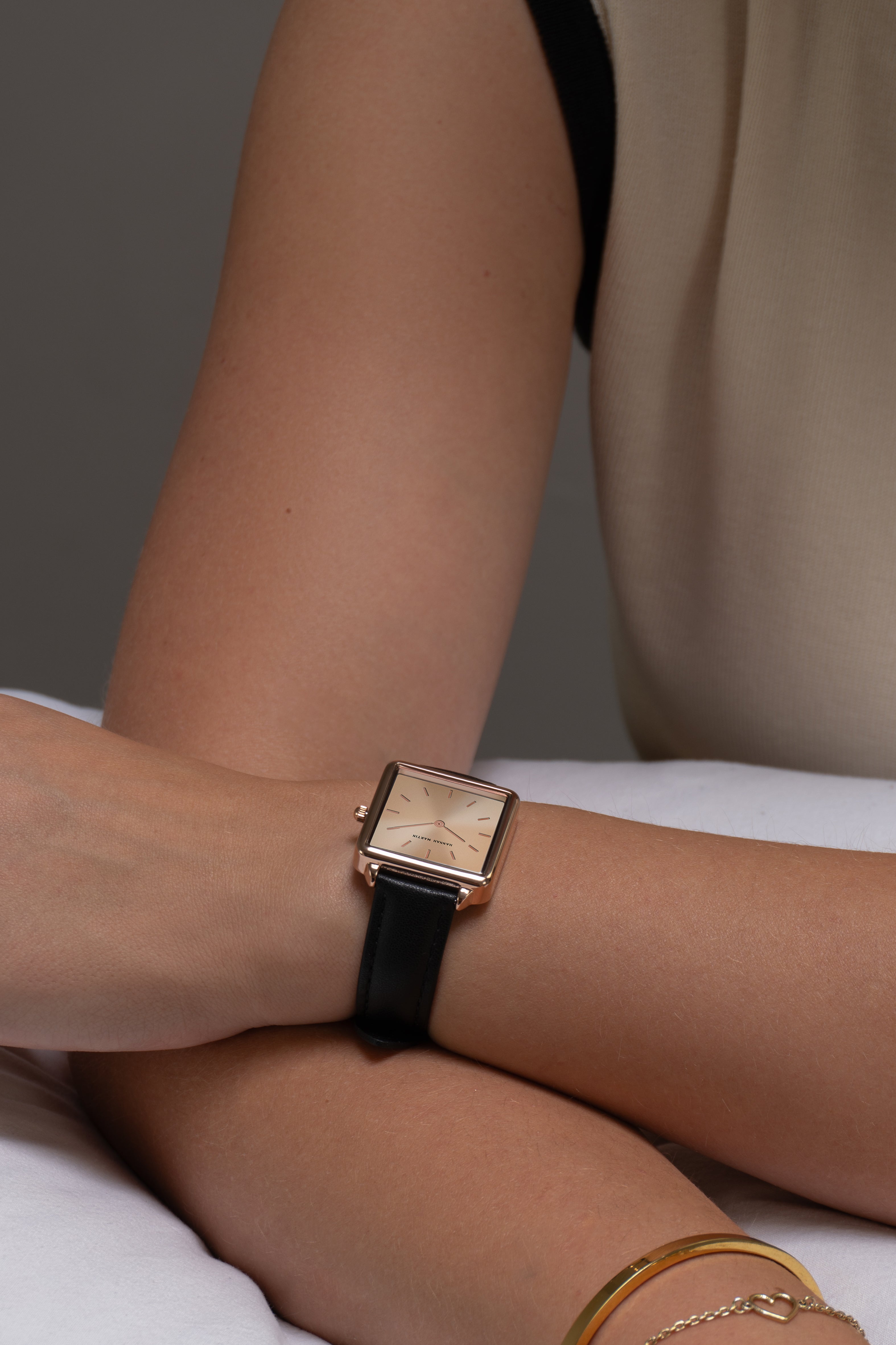 Aurora - Square Watch in Rose Gold with Elegant Champagne-Colored Dial and Luxurious Black Leather Strap