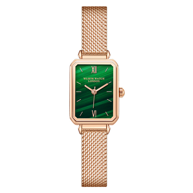 Chic minimalist watch for a sophisticated casual style