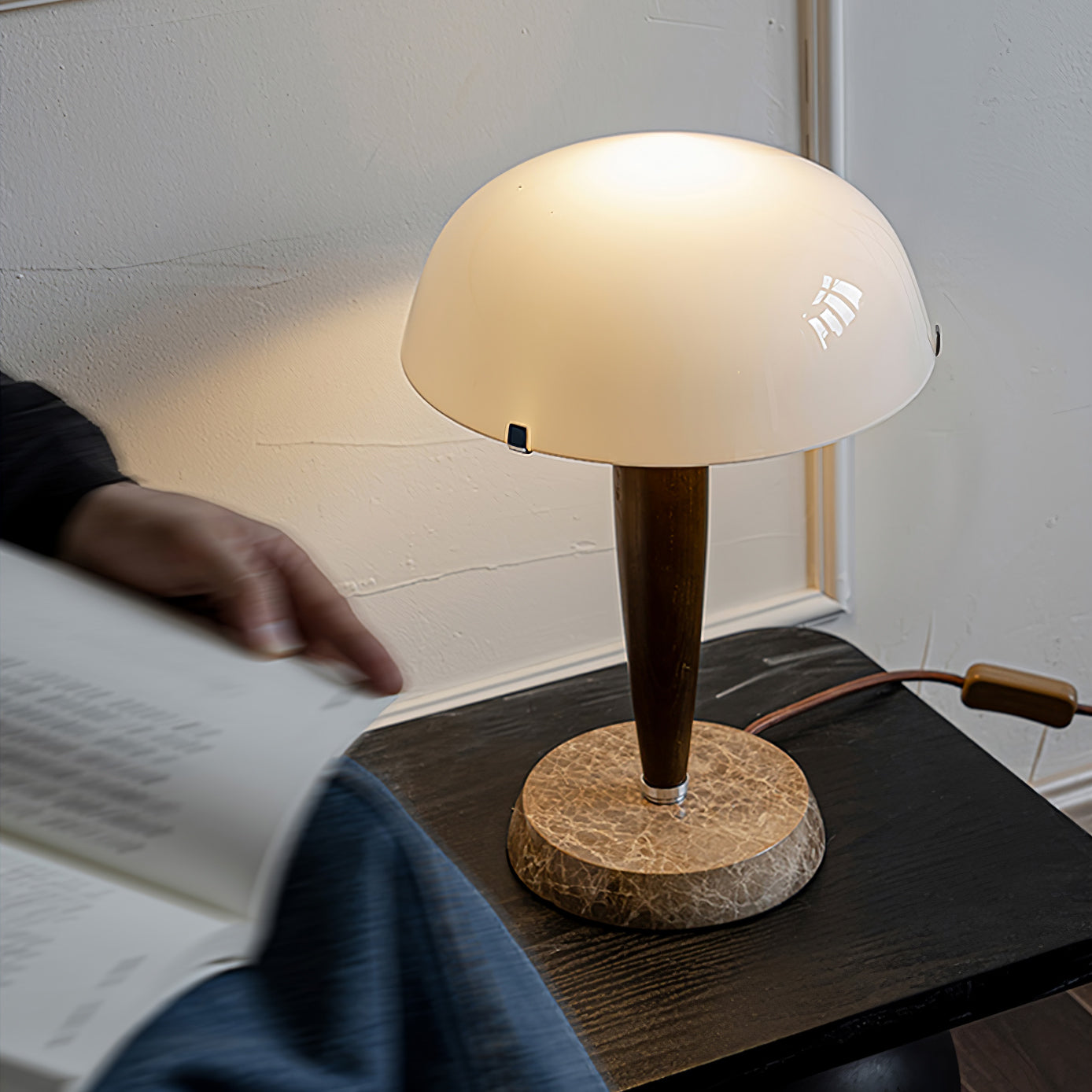 Hermes Elegant Table Lamp with Modern Design