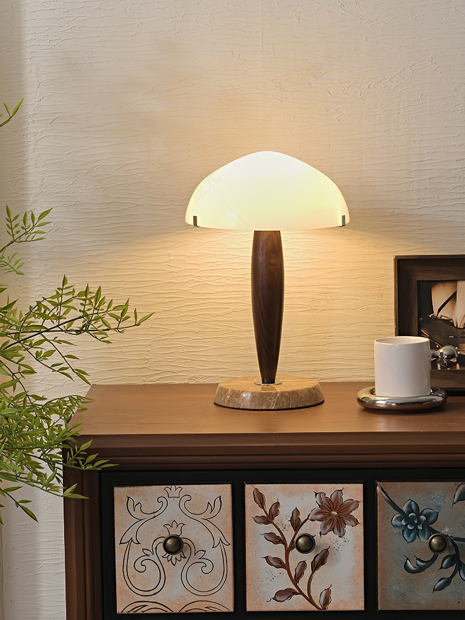 Hermes Elegant Table Lamp with Modern Design