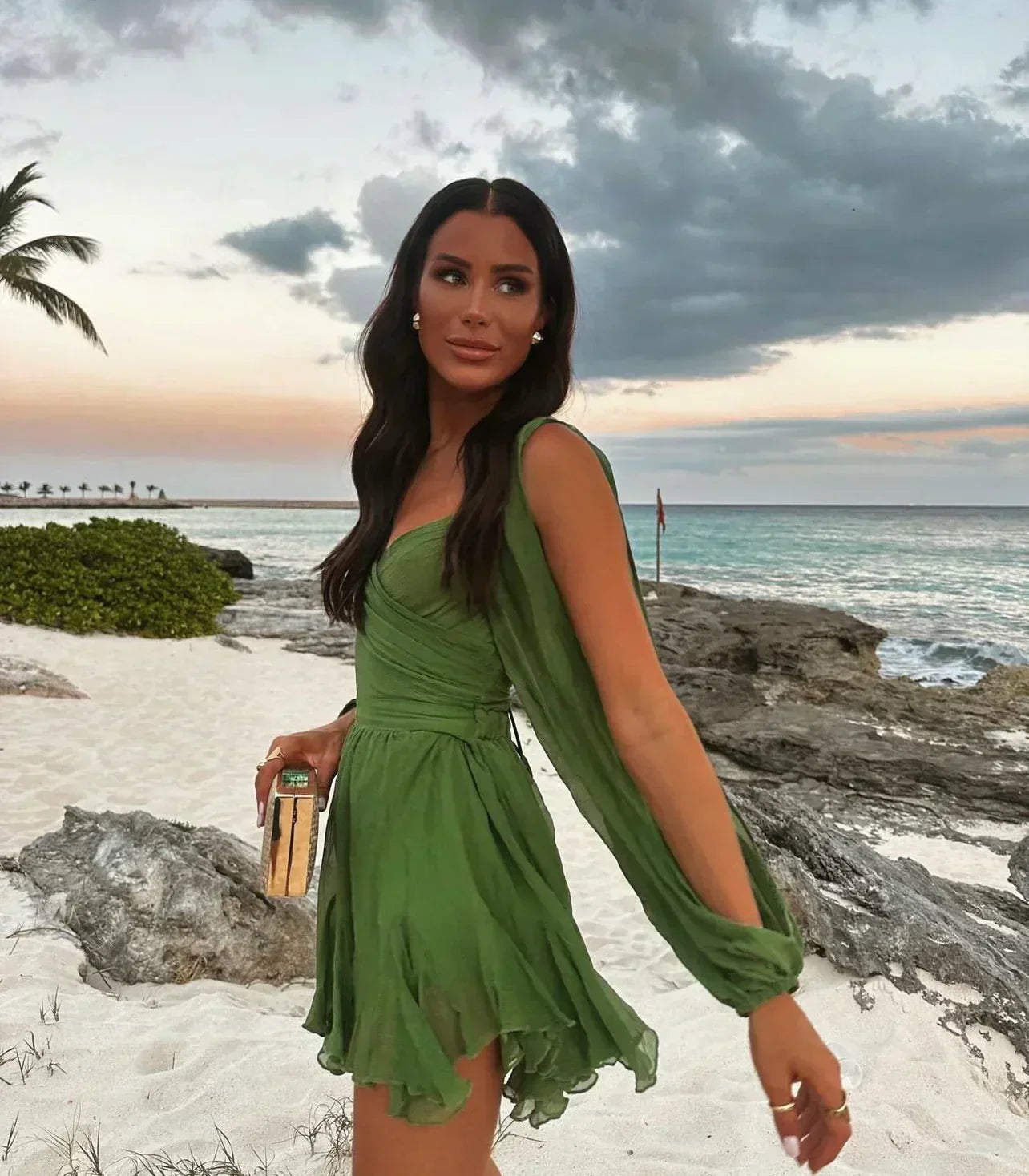 Layla Playful Mini Dress with Voluminous Balloon Sleeves