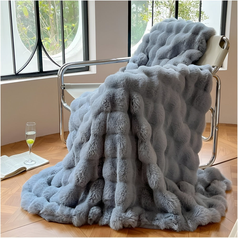 Cozy Fluffy Fleece Blanket – Super Soft, Warm, and Stylish for Extra Comfort
