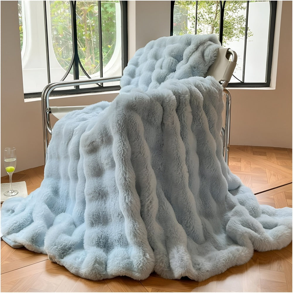 Cozy Fluffy Fleece Blanket – Super Soft, Warm, and Stylish for Extra Comfort