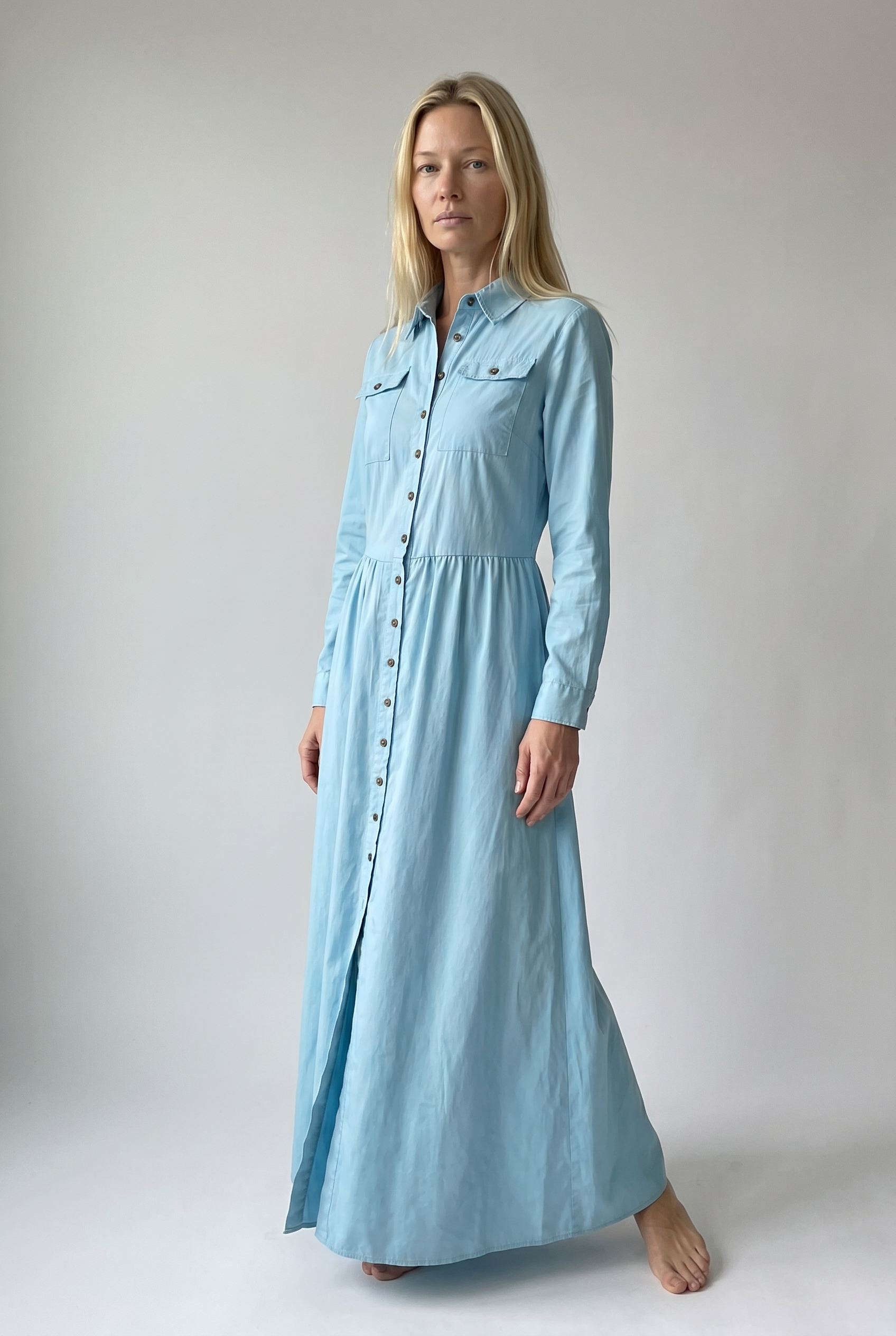 Long Vintage Button-Down Dress for an Elegant and Timeless Style