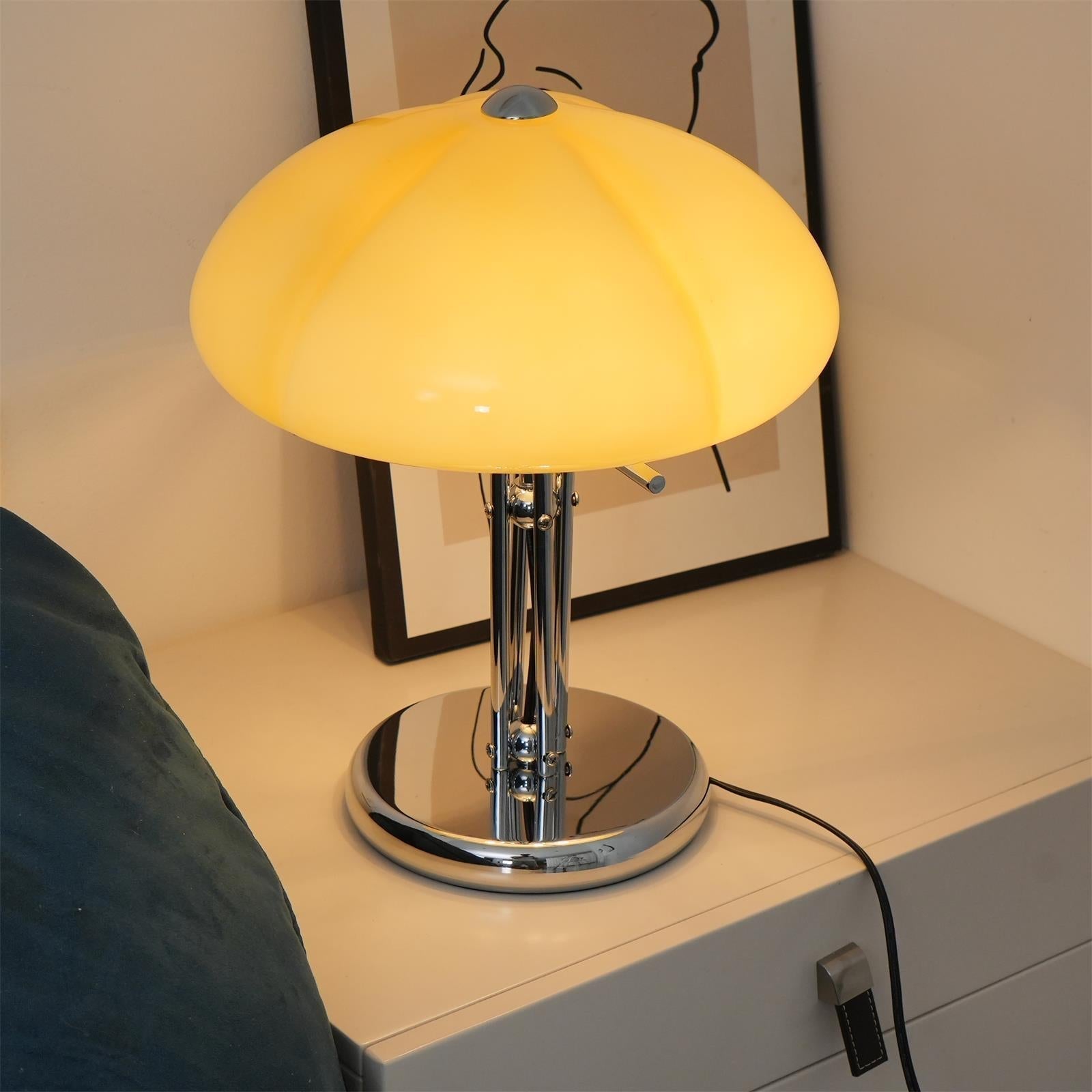 Modern Mushroom Bauhaus Table Lamp for Stylish Interior Design