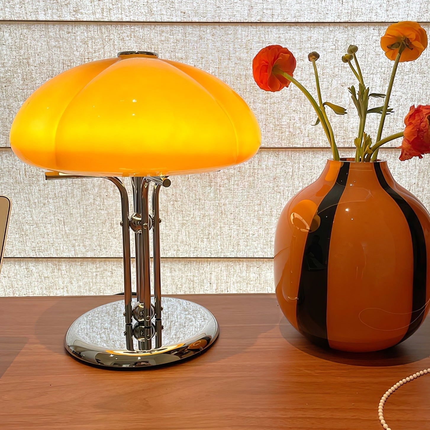 Modern Mushroom Bauhaus Table Lamp for Stylish Interior Design