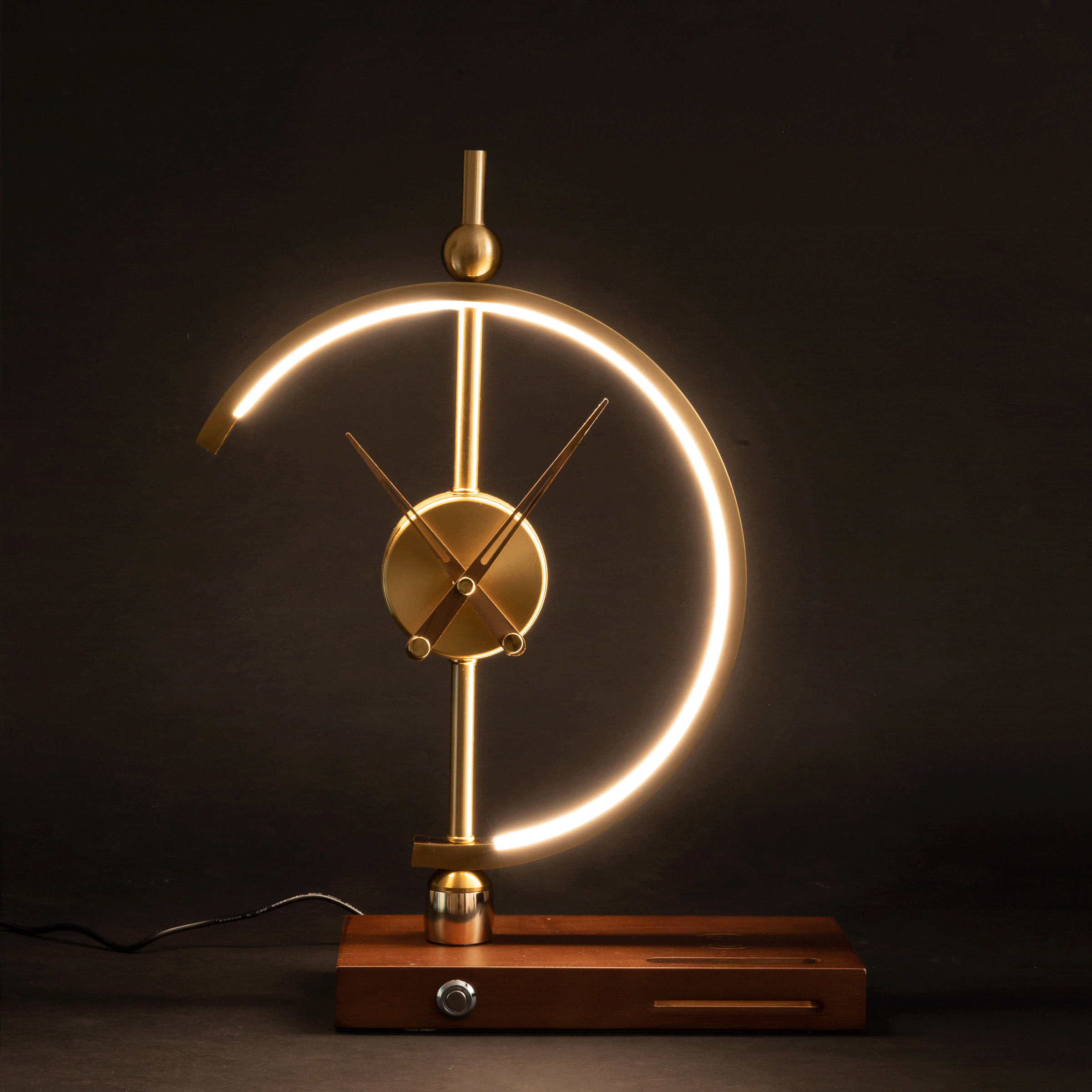 Nagoyalight™ | Elegant LED Lamp with Built-in Clock and Charging Station