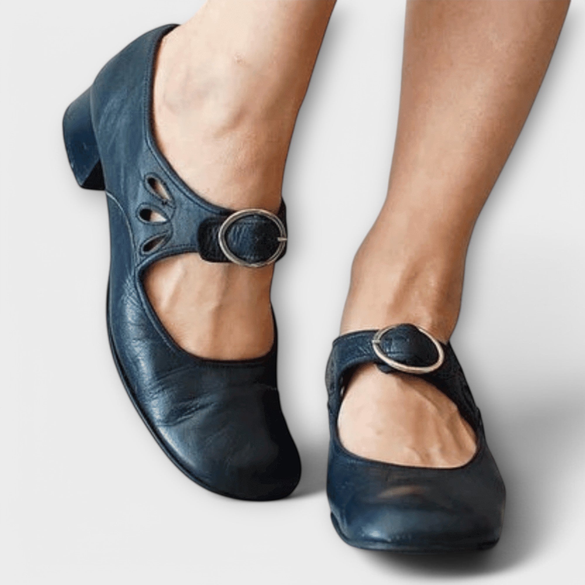 Paulina - A unique and comfortable leather sandal