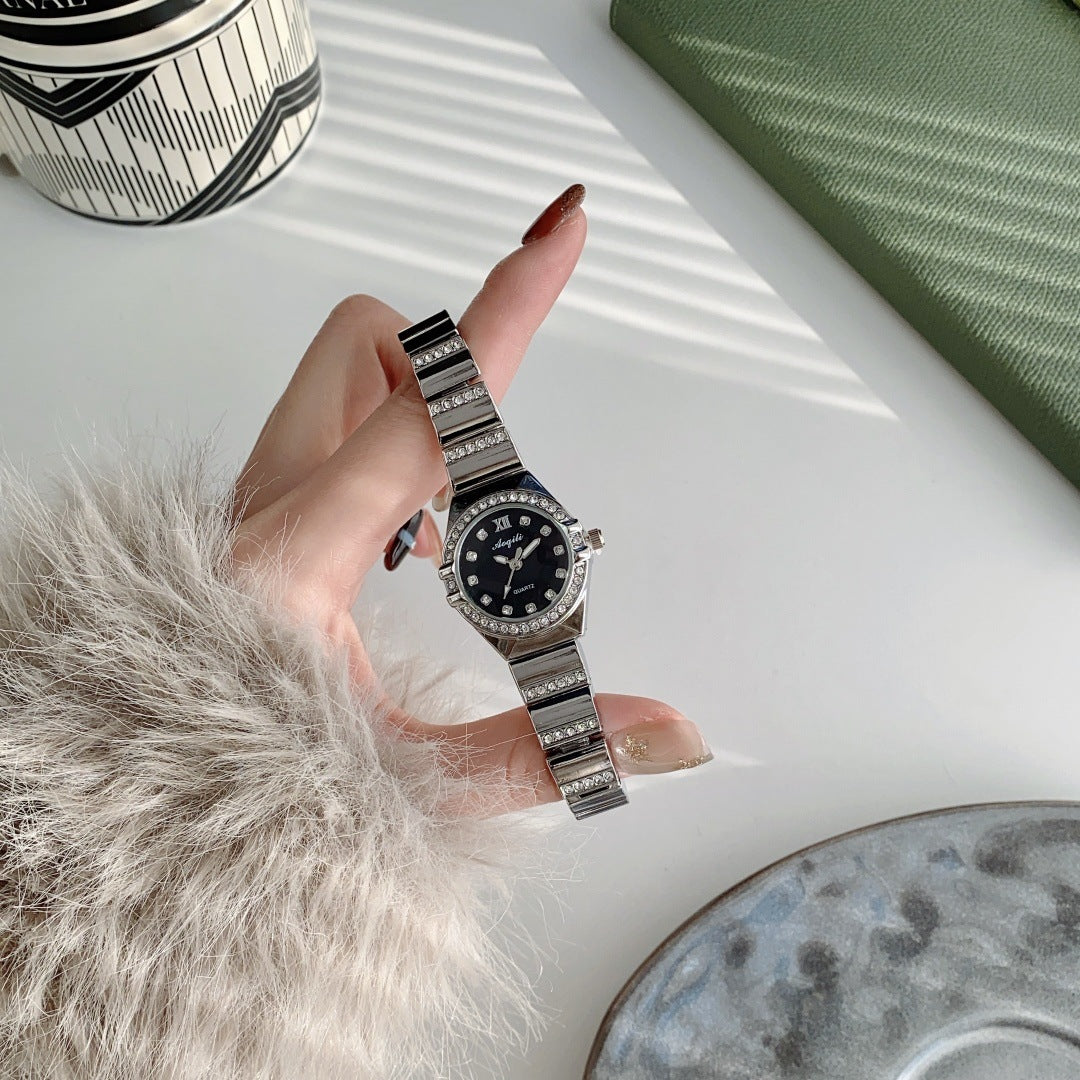 Elegant Quartz Watch with Small Sophisticated Dial