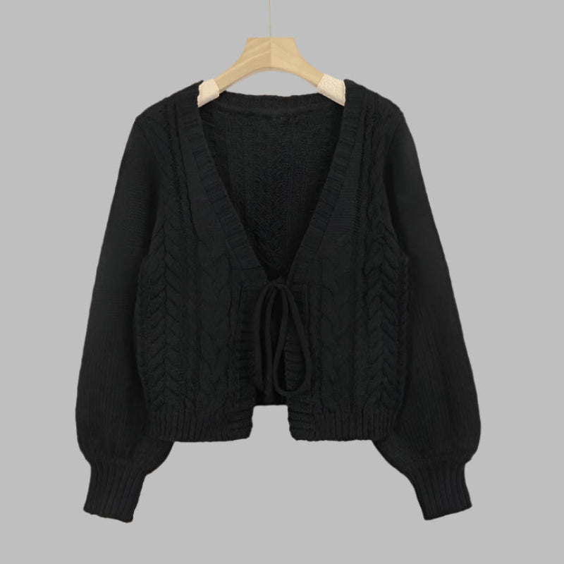 Cozy Vintage Chunky Knit Cardigan with Tie-Front and Long Sleeves
