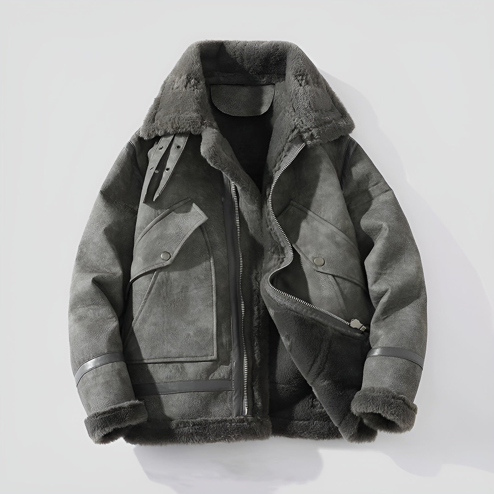 Motorcycle jacket with shearling lining for an elegant and comfortable look
