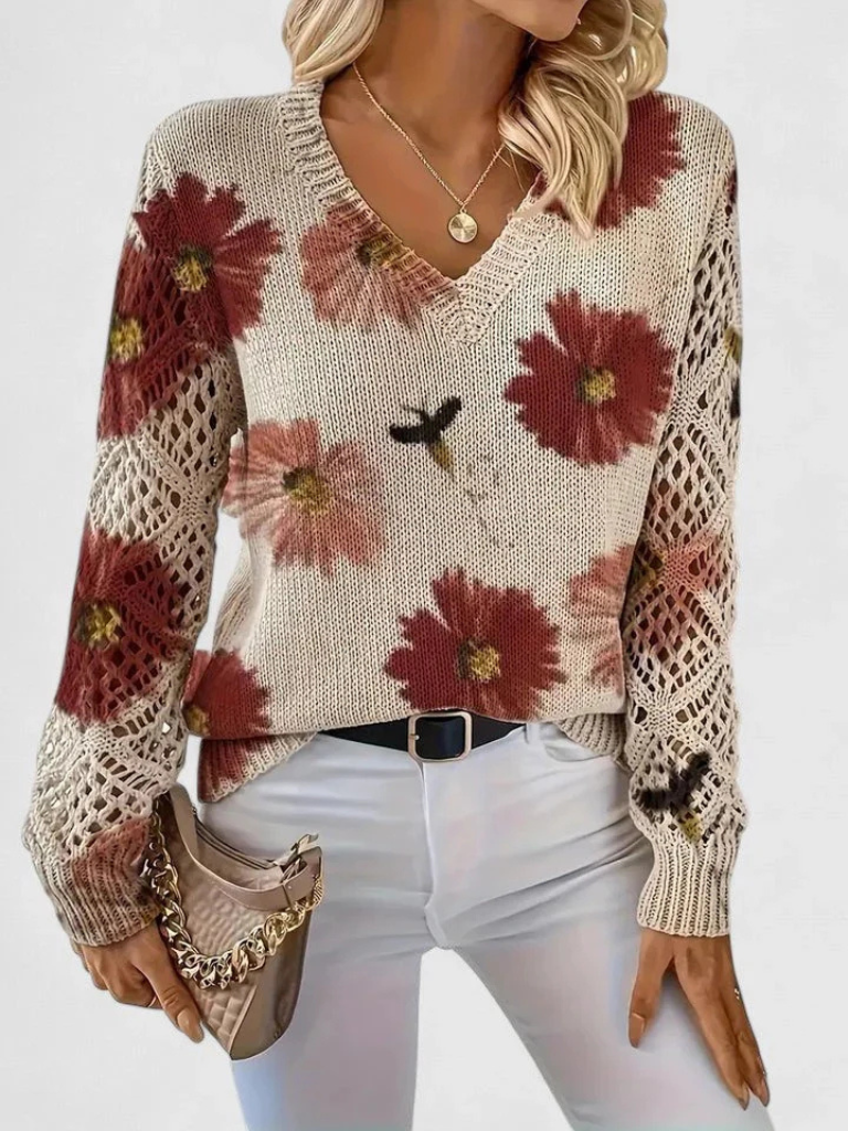 MARIBELLE BLOOM Pullover with Charming Floral Design