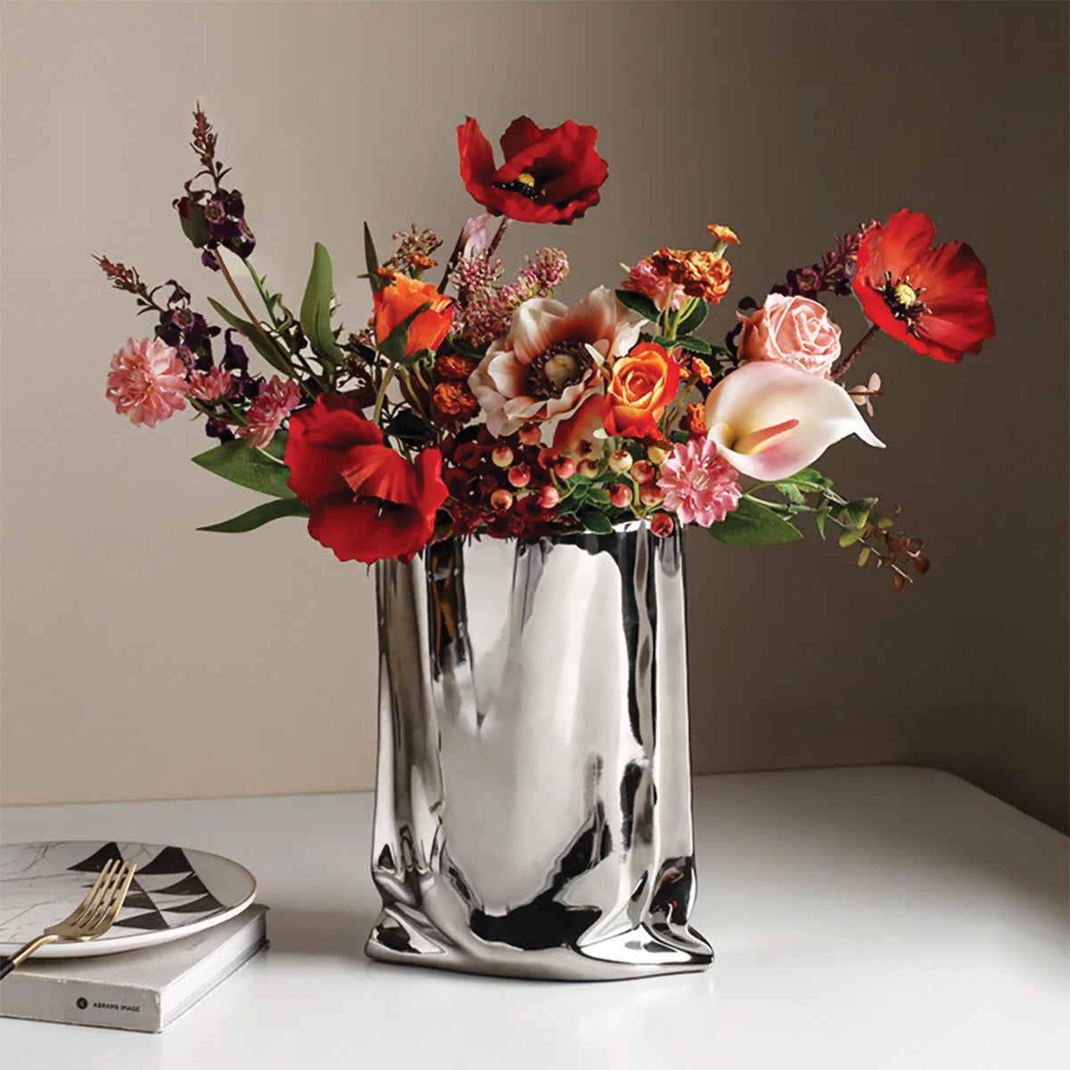 Elegant Pleated Flower Vase | Perfect Contemporary Decor for All Your Rooms