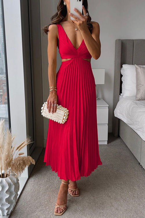Elsa | Luxe Pleated Maxi Dress for Timeless Elegance