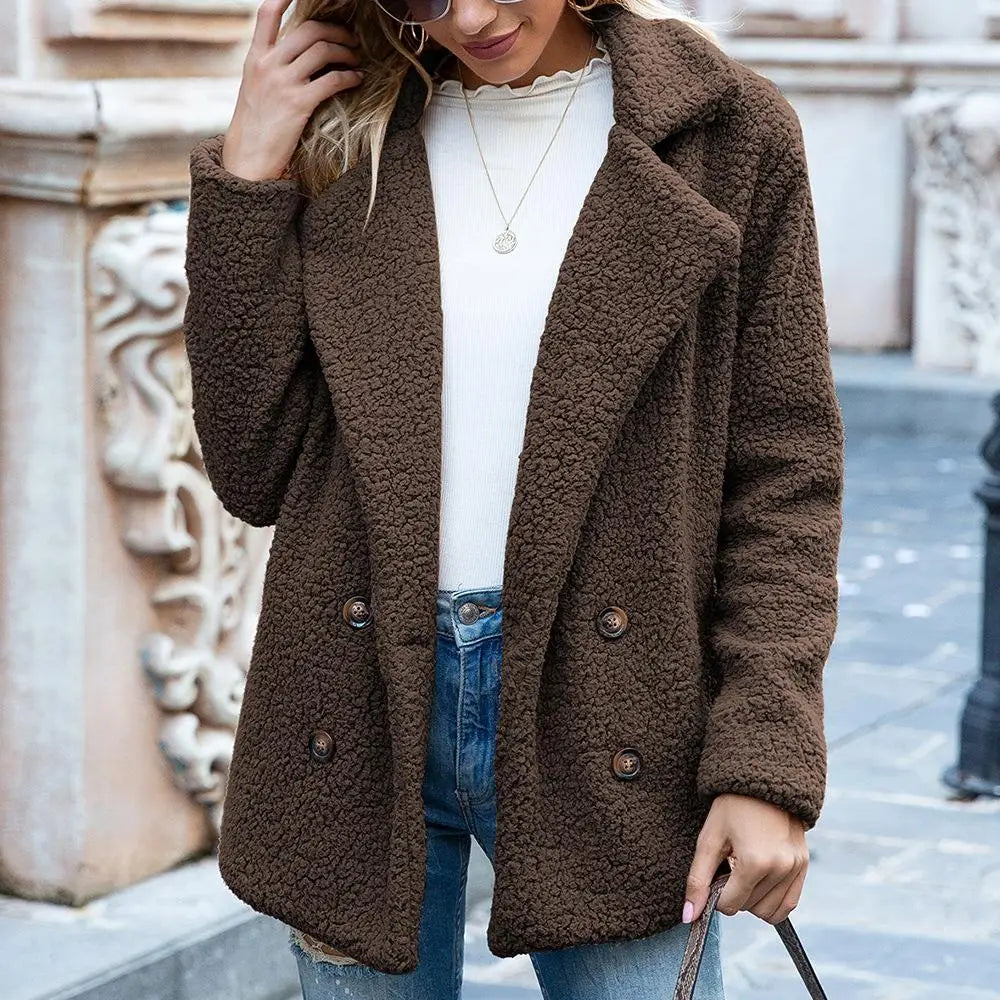 Short Teddy Jacket for a stylish and soft look - Brown