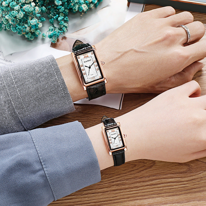 Chic Leather Couple Wristwatch - The Perfect Accessory for Stylish Moments