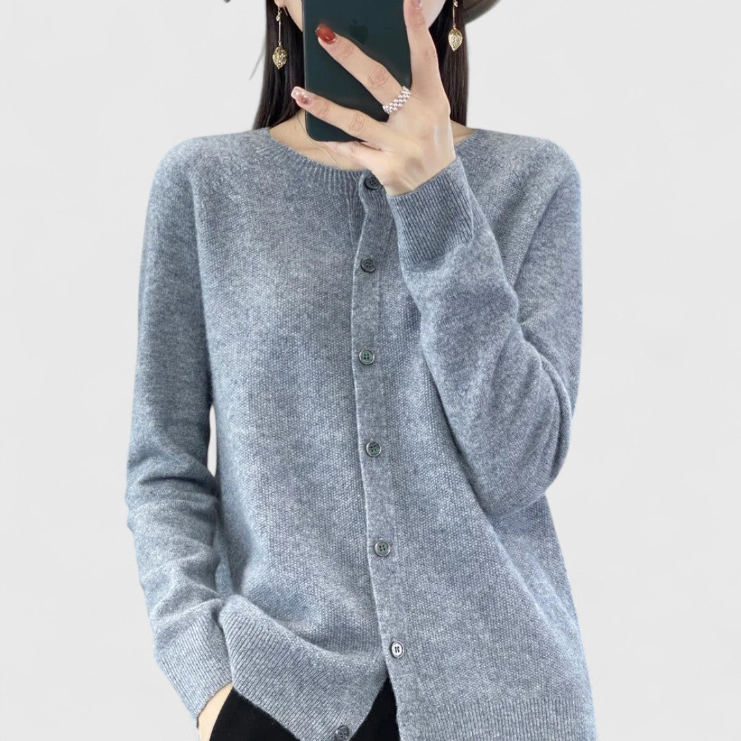 Gina - Elegant and Comfortable Women's Cardigan