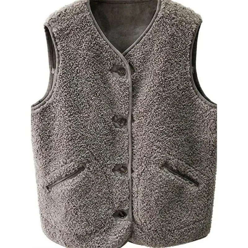 Anne Wollen Vest - Elegant and Luxurious for an Incomparable Style