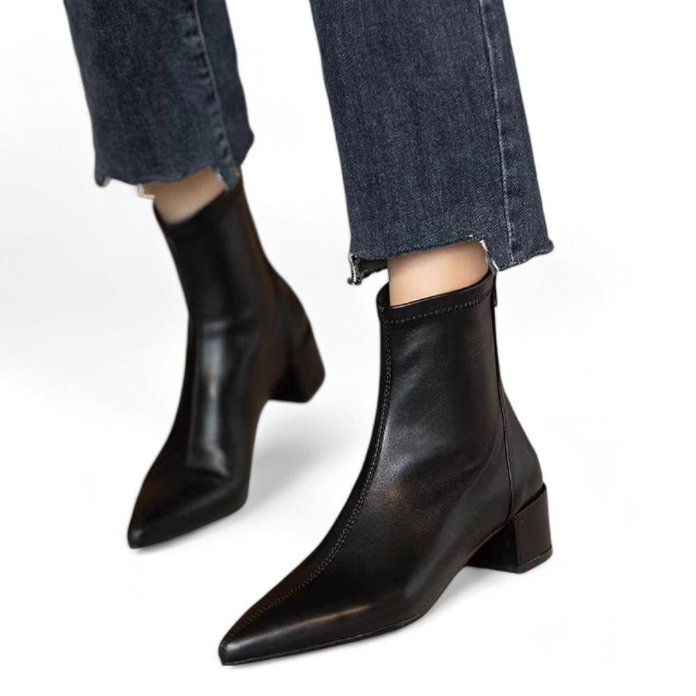 Chic Women's Pointed-Toe Boots with Back Zip Closure — Sleek, Fashion-Forward Footwear
