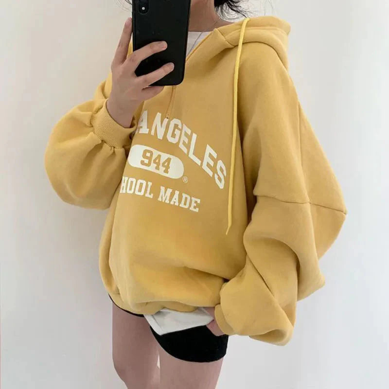 Stylish oversized women's hoodie for a casual look