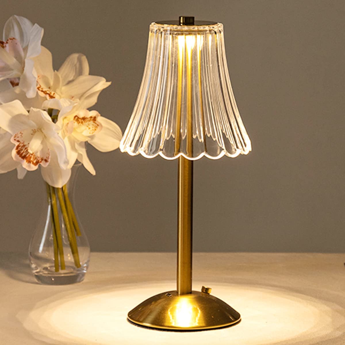 Elegant gold crystal table lamp for stylish lighting