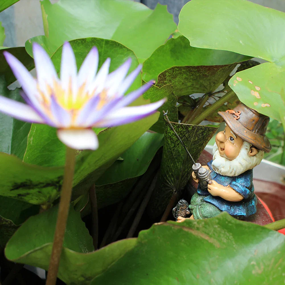 Irisia - Waterproof Fish Gnome Garden Statue for an Enchanting Outdoor Garden Decoration