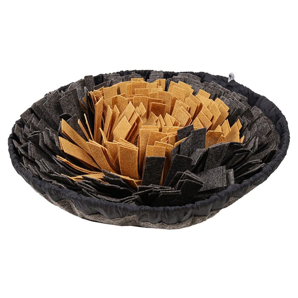 Cold & Healthy Dog Feeding Mat for Comfort and Entertainment