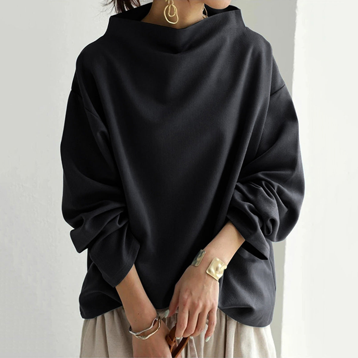 Stylish oversized women's sweater for ultimate comfort
