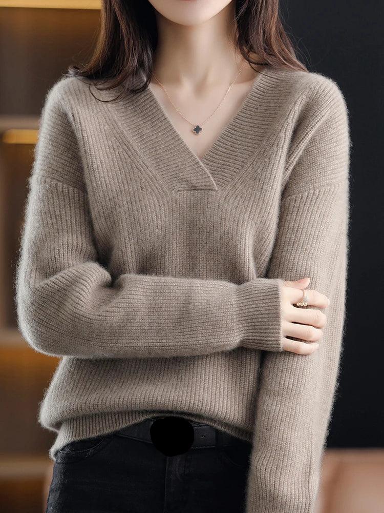 Stylish Women's V-Neck Knit Sweater for a Cozy & Elegant Outfit
