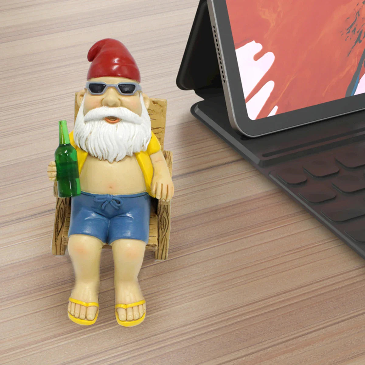 Drusiana - Charming Sunbathing Gnome Resin Statue with Luxury Lounge Chair for Enchanting Garden Decor