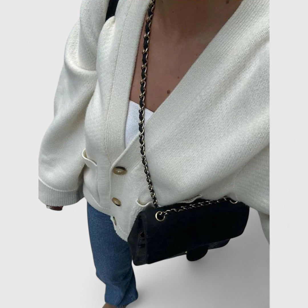 Bella – Chic V-Neck Striped Knitted Cardigan for Stylish Comfort