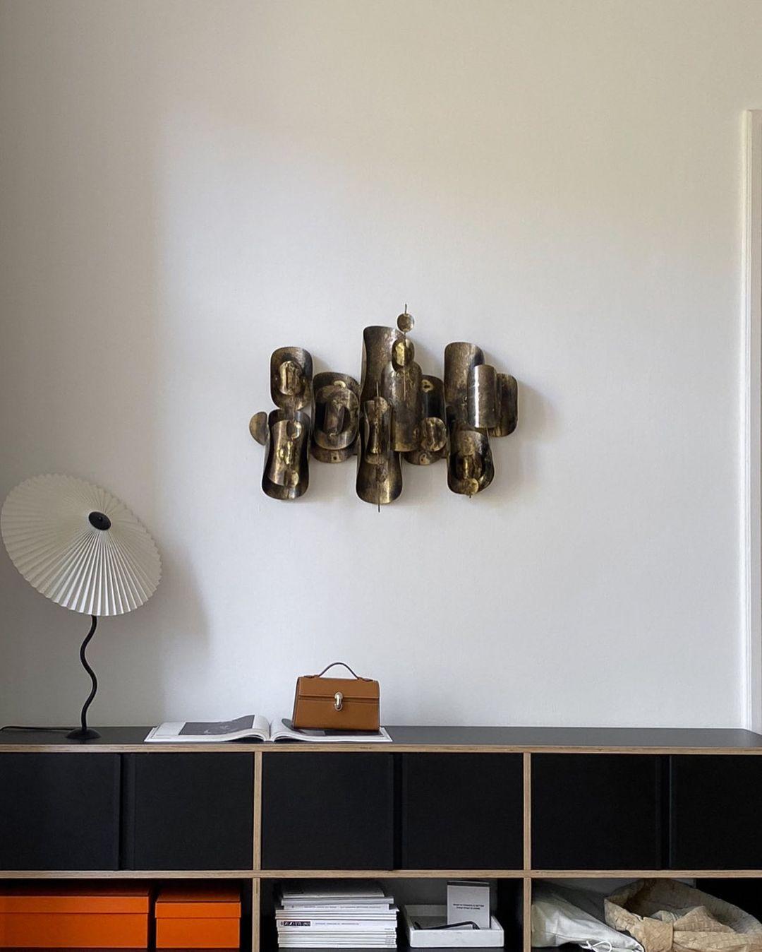 Stylish Squiggle Table Lamp for Modern Atmosphere