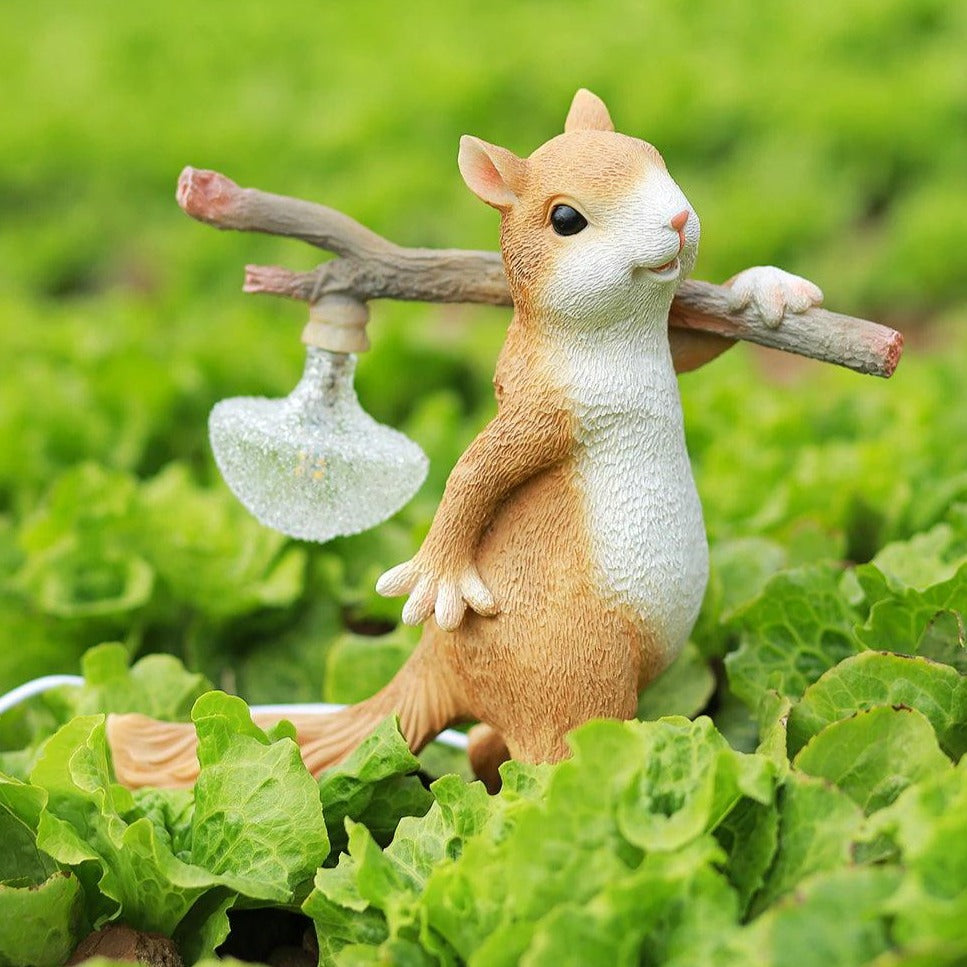 Charming Squirrel Table Lamp for Cozy Lighting