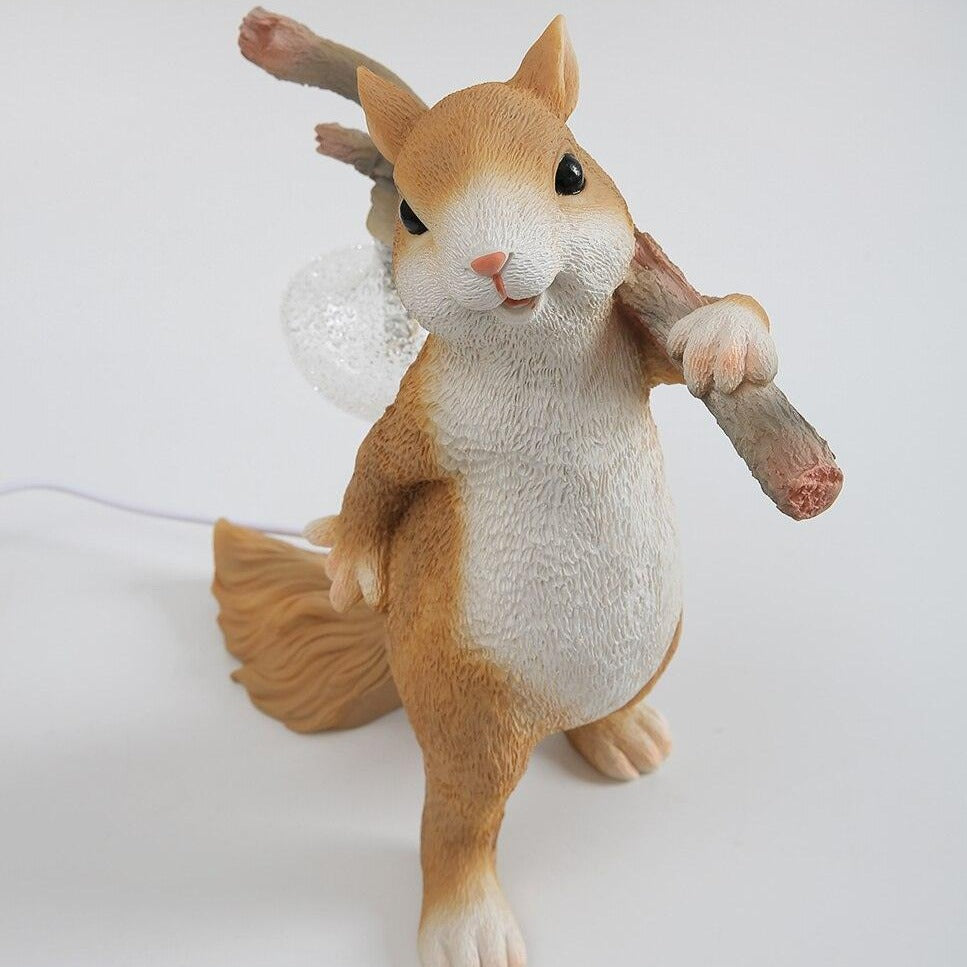 Charming Squirrel Table Lamp for Cozy Lighting