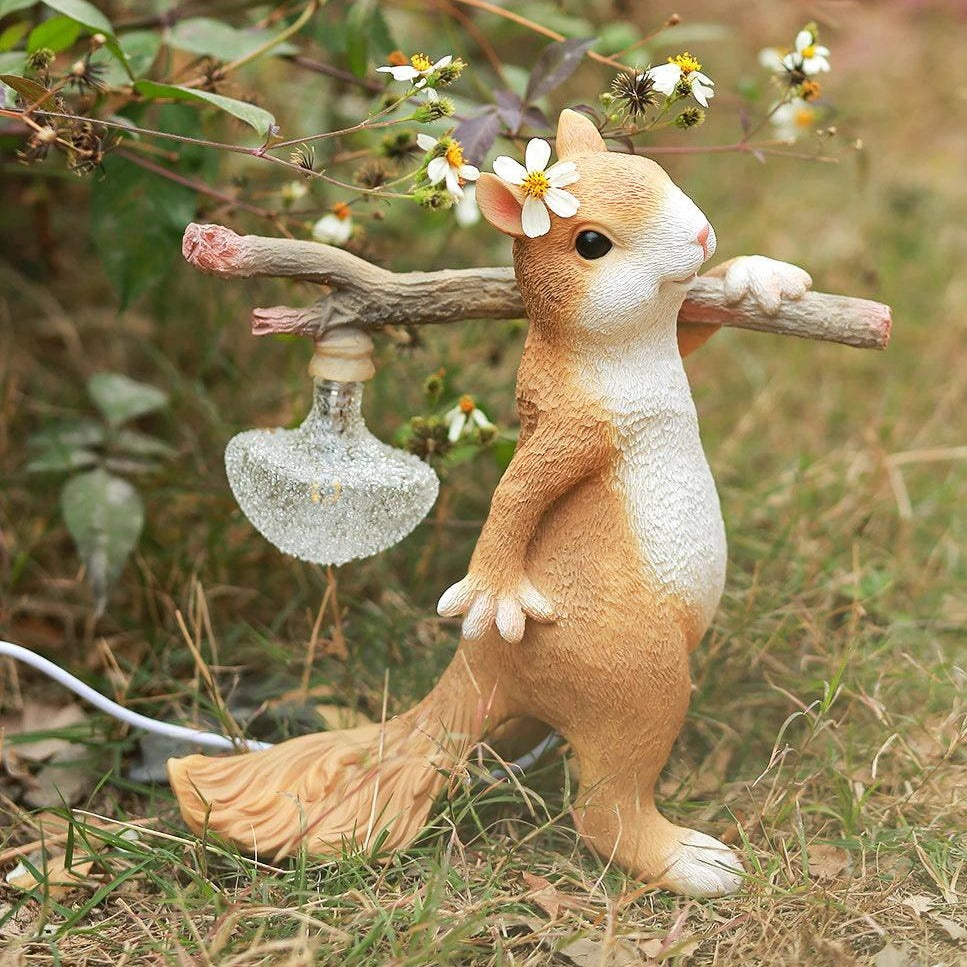 Charming Squirrel Table Lamp for Cozy Lighting