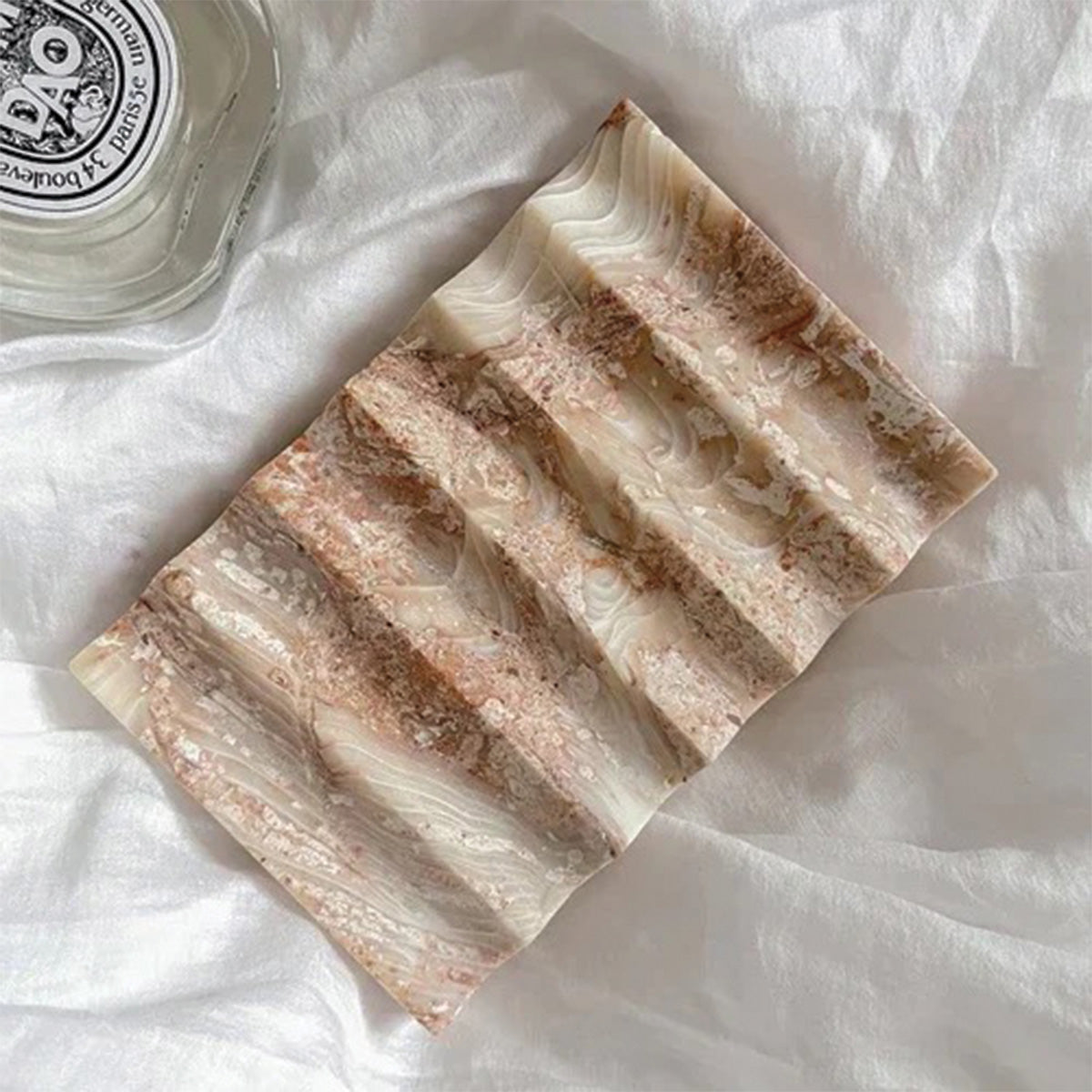 Elegant Cannelé Stone Plateau | Refined Natural Stone Design for a Sophisticated Interior Decoration