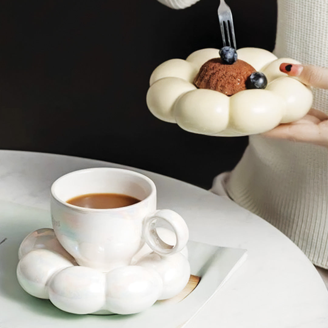 Elegant Sunflower Mug with Floral Pattern Perfect for a Beautiful Breakfast