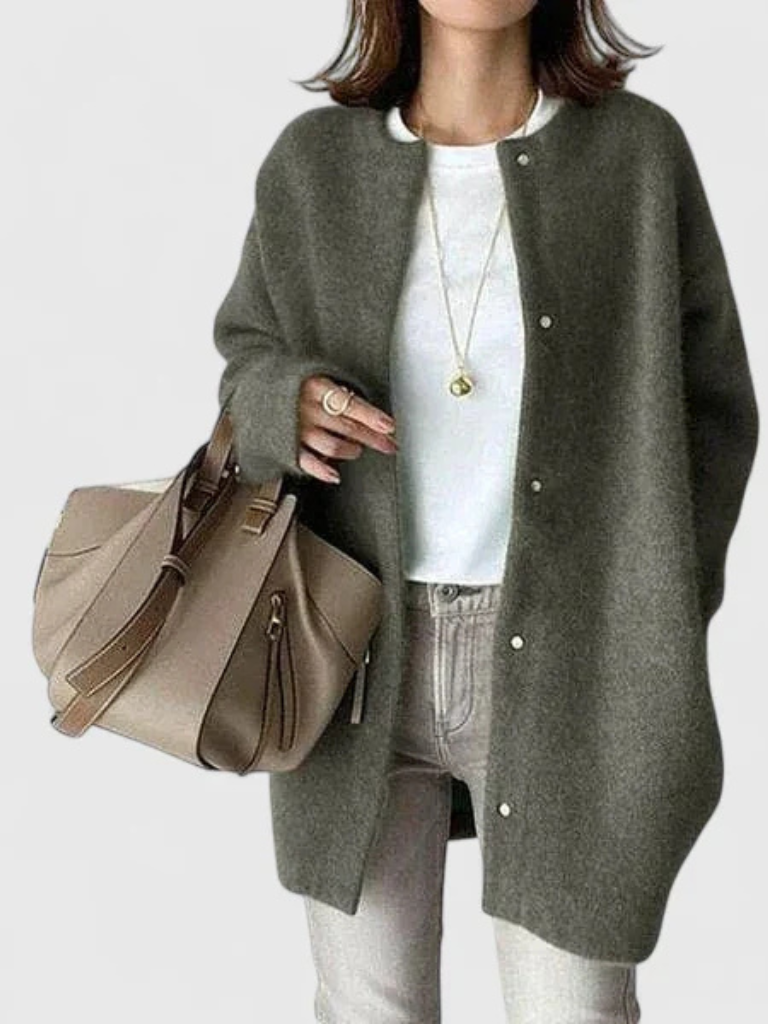 Valerie - Classic Knit Scarf for a Timeless Look