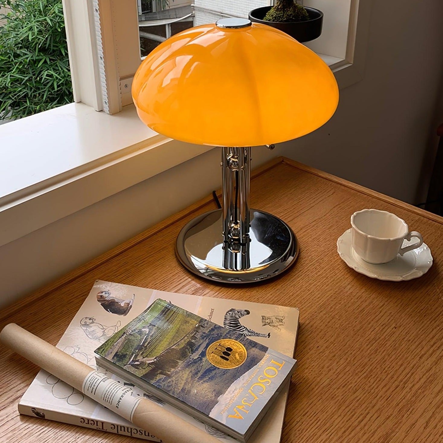Modern Mushroom Bauhaus Table Lamp for Stylish Interior Design
