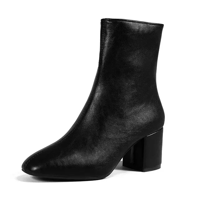 Chic Pointed-Toe Women's Ankle Boots with Side Zipper, Stretch-Fit & Mid Heel