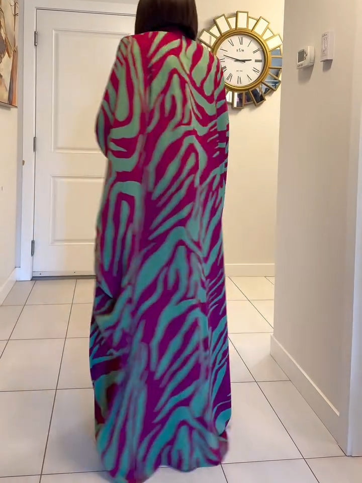 Maxi Discounted Dress with Zebra Print, V-Neck, and Wide Sleeves