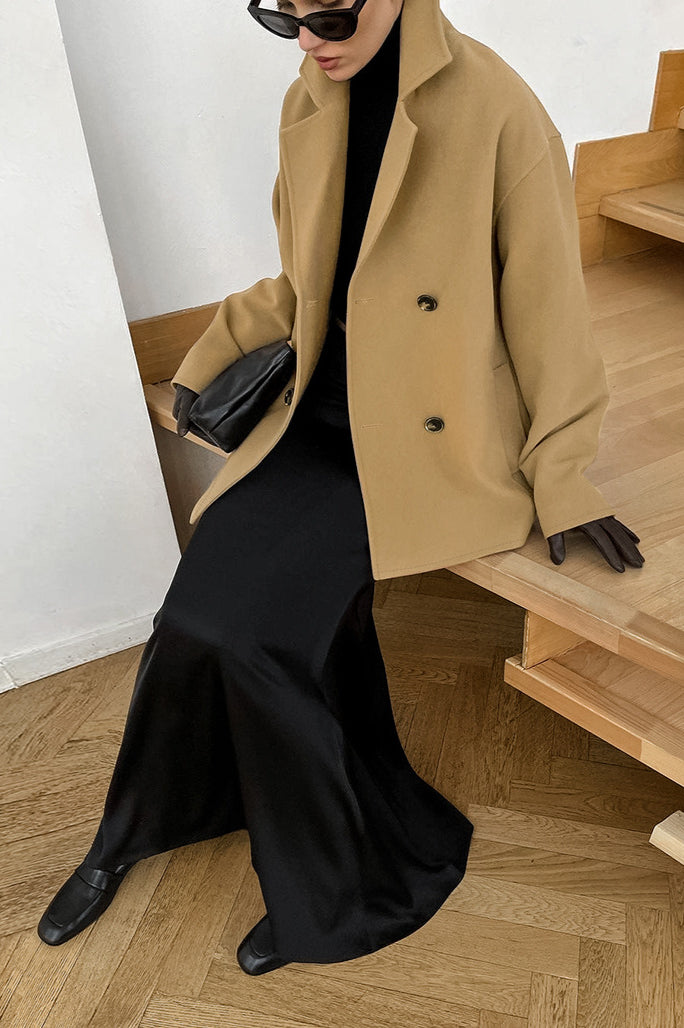 Loose Wool Coat with Lapel for an Elegant and Cozy Style