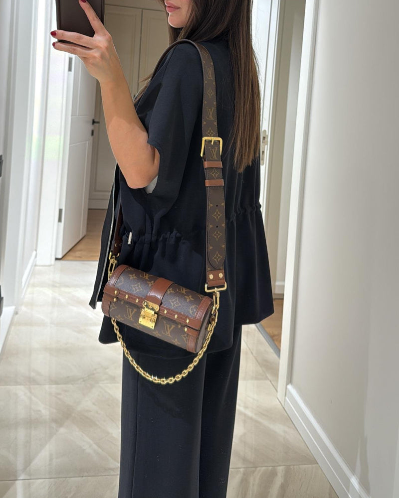 Elegant ensemble with trendy top and stretch waistband pants for a perfect look