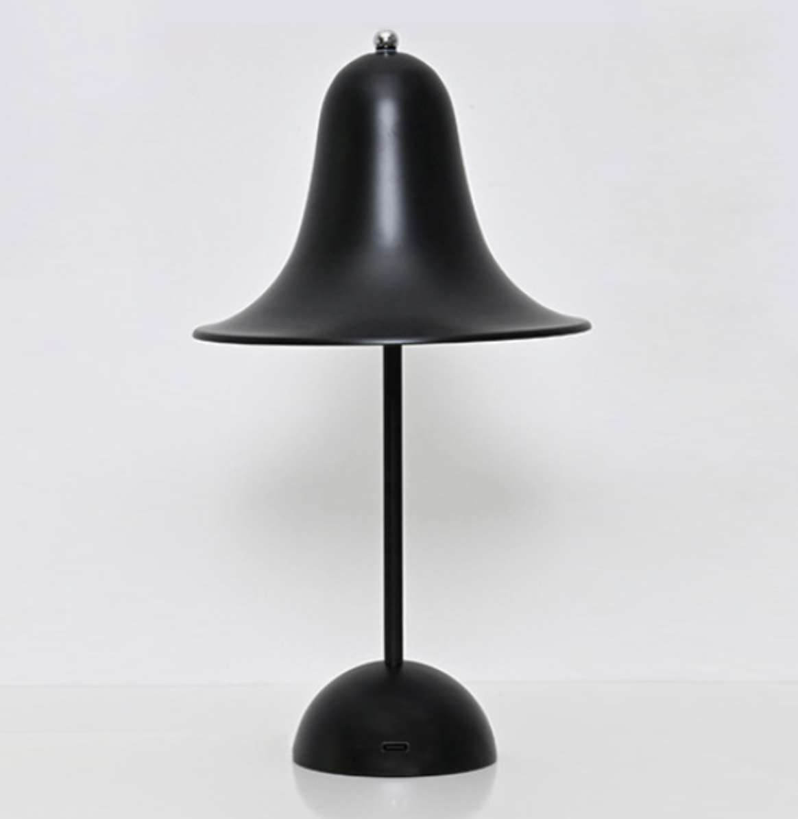 Elegant Wireless Table Lamp Classic Cap for Stylish Lighting