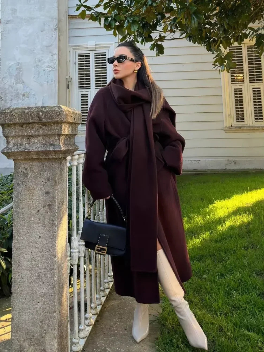 Elegant jacket with soft, plush material and rabbit fur collar