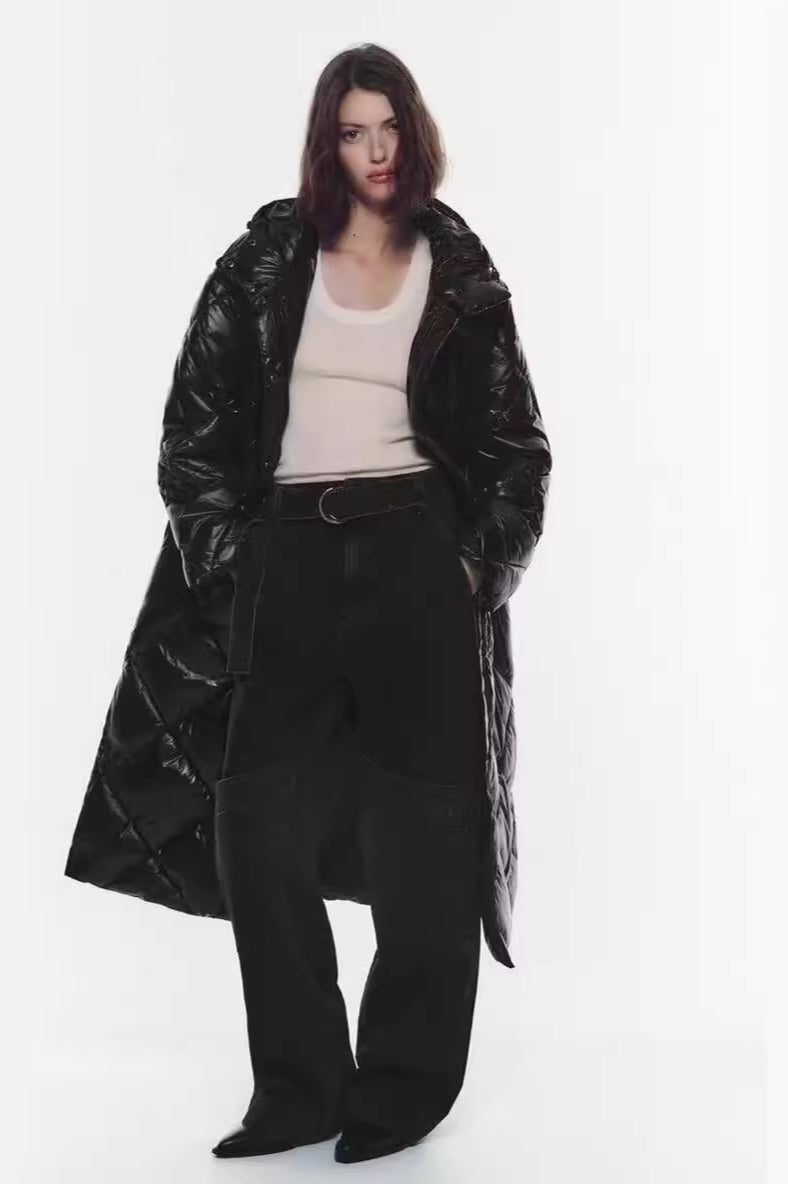 Long Quilted Puffer Jacket with Hood for a Warm and Trendy Look