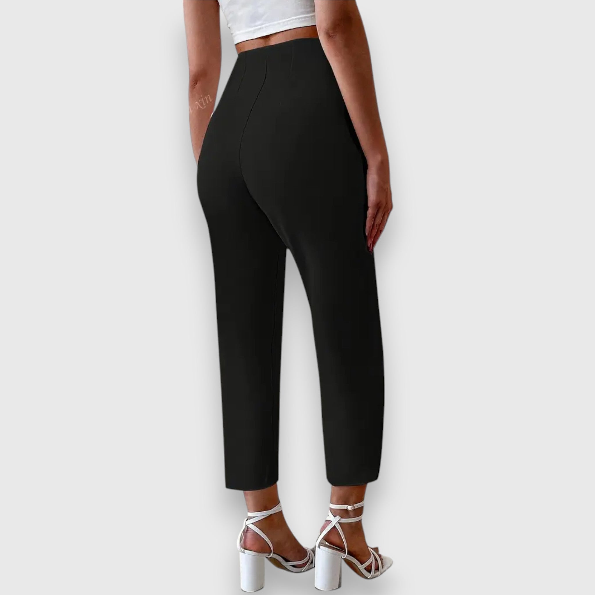 High-Waisted Trousers – Sleek, Tailored & Flattering