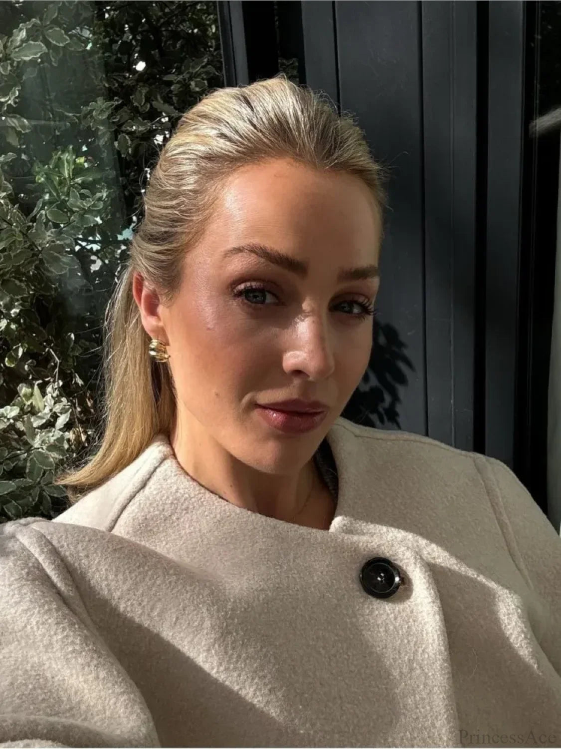 Casual Round Neck Lounge Coat in Loose Fit