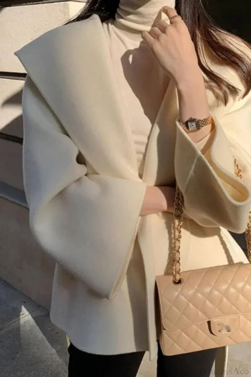 Elegant Brown Wool Coat with Hood for a Stylish Look