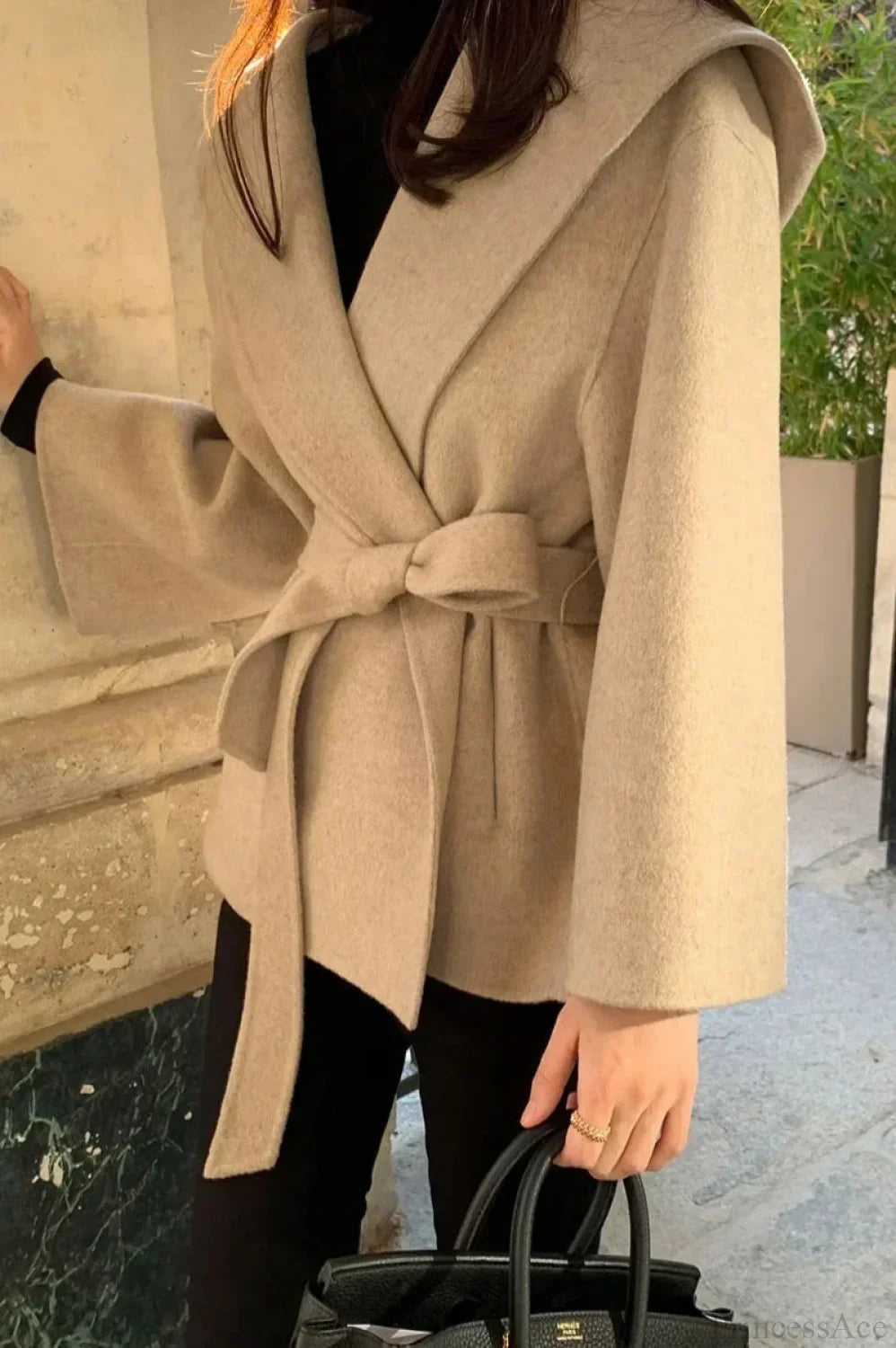 Elegant Brown Wool Coat with Hood for a Stylish Look
